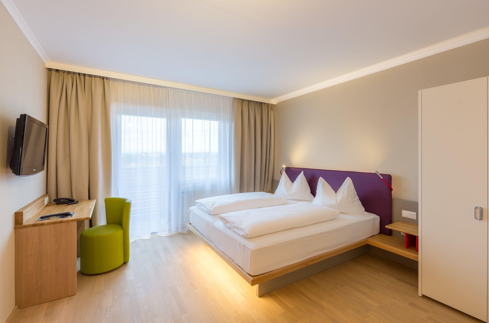לוצמנסבורג All In Red Thermenhotel מראה חיצוני תמונה